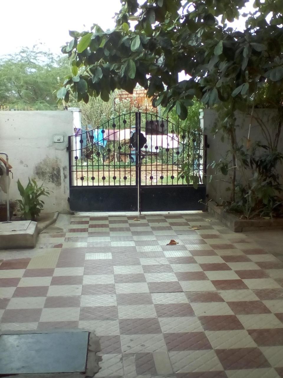 Sai Guest House Tiruvannāmalai エクステリア 写真